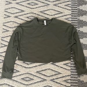 Lululemon Long Sleeve Crop